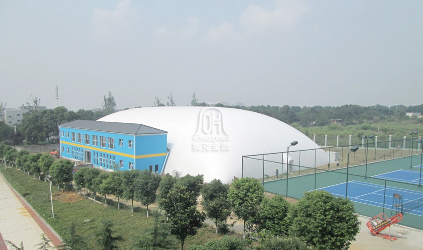 綿陽南山中學膜結(jié)構(gòu)網(wǎng)球館氣膜